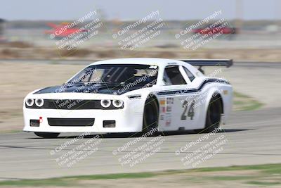 media/Oct-25-2025-CalClub SCCA (Sat) [[34c778dfbe]]/Group 3/Qualifying/